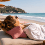 Leseknochen als Reisekissen – bequem unterwegs und am Strand Leseknochen aus Bambusfrottee als Nackenkissen am Strand